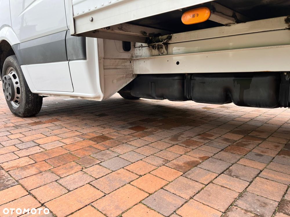 Mercedes-Benz Sprinter - 8