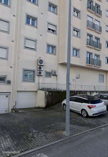 Aluga-se Lugar de Garagem - Grande imagem: 2/2