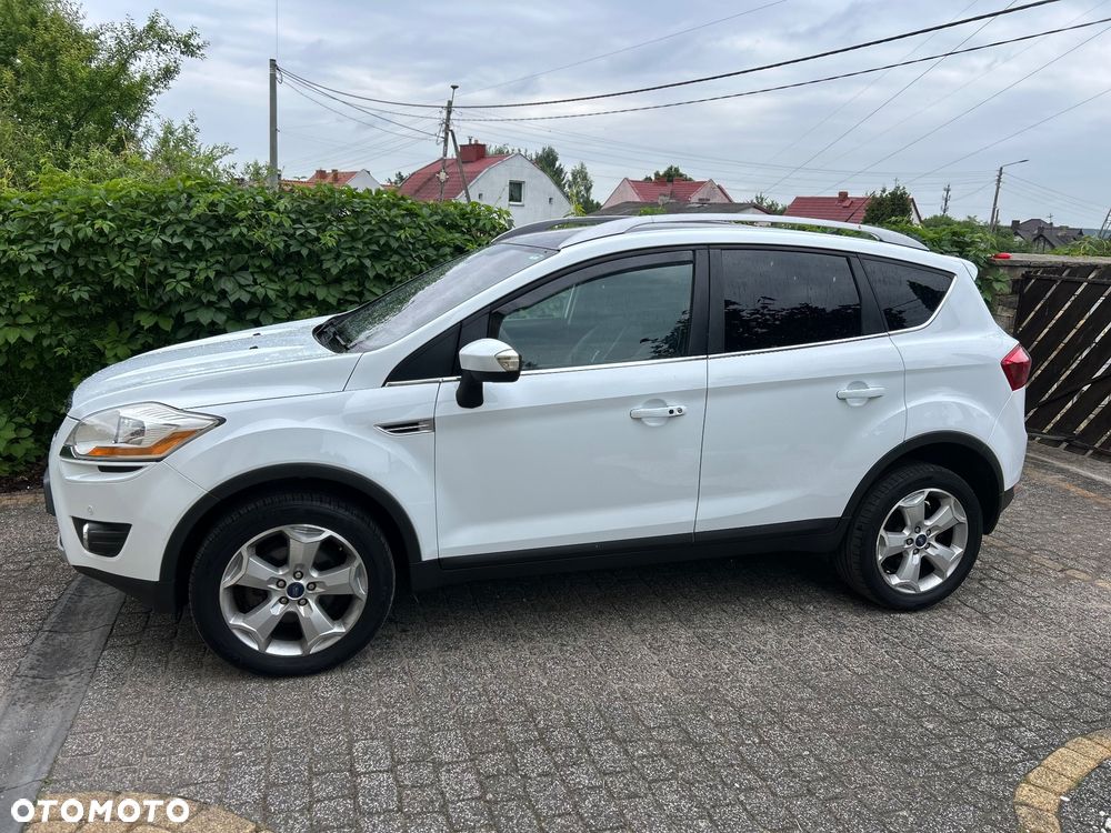 Ford Kuga 2.0 TDCi 2x4 Titanium - 12