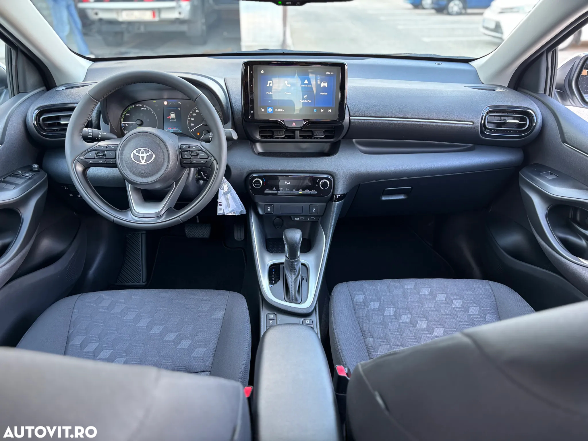Toyota Yaris - 16