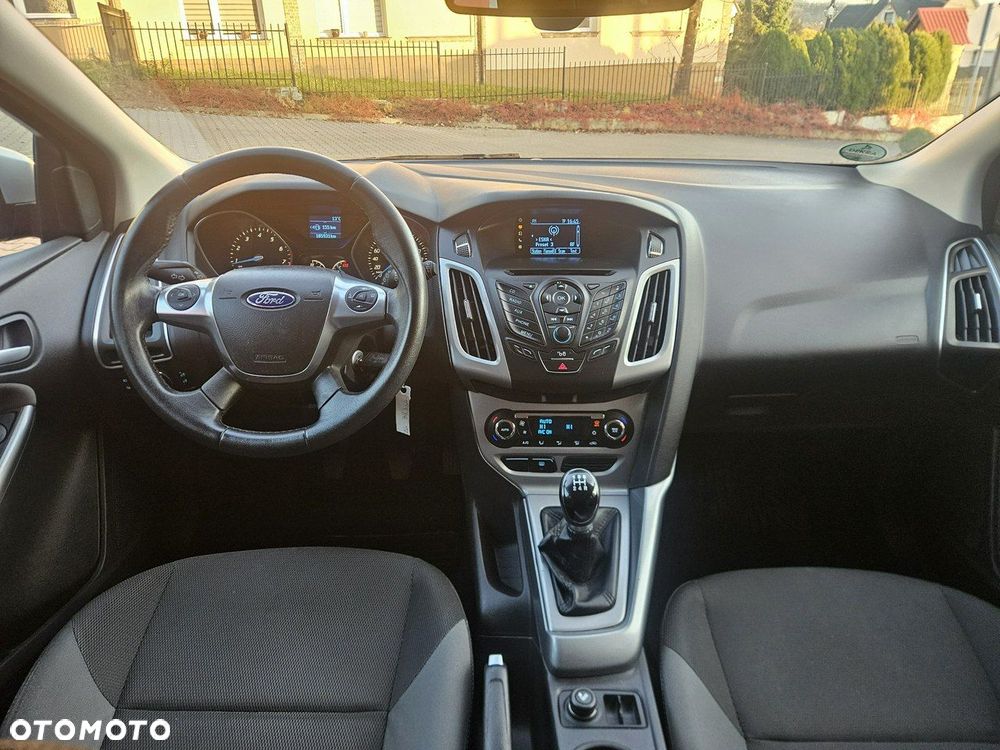 Ford Focus 1.6 Edition - 17