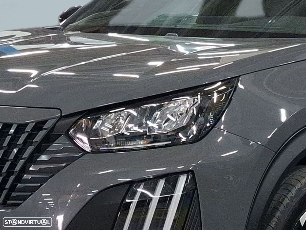 Peugeot E-2008 2026 photo 3