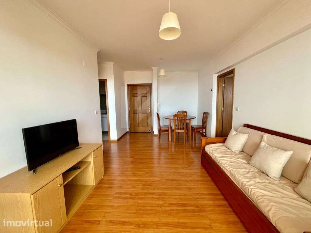 Apartamento T1 no Caniço de Baixo - Vista Mar e Estacionamento - Grande imagem: 2/23