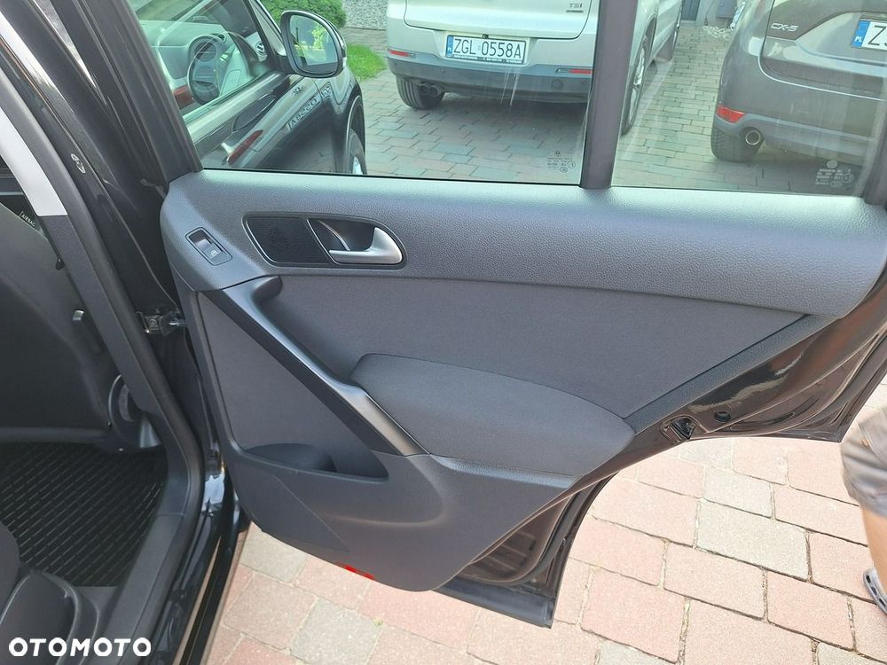 Volkswagen Tiguan 2.0 TDI SCR BlueMotion Technology Trend & Fun - 25