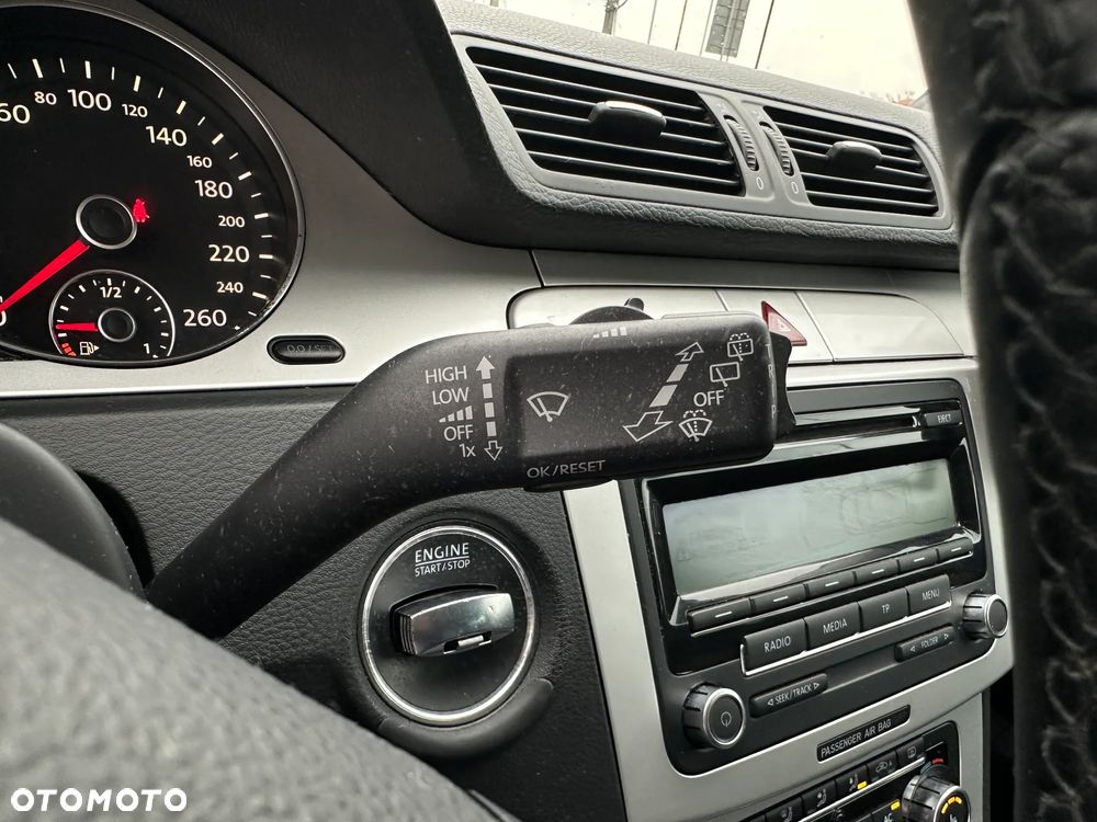 Volkswagen Passat 2.0 TDI DPF Comfortline - 30