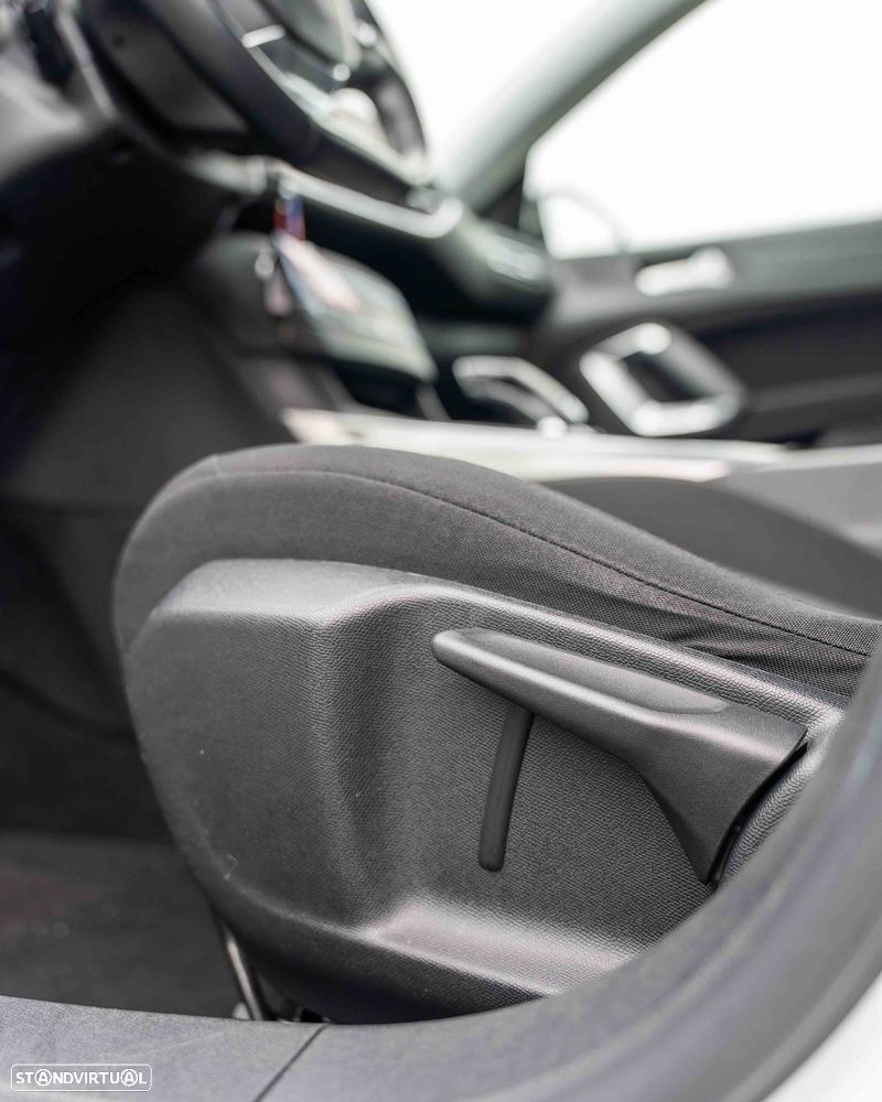 Peugeot 308 PureTech 130 GPF EAT8 Stop & Start Active Pack - 26