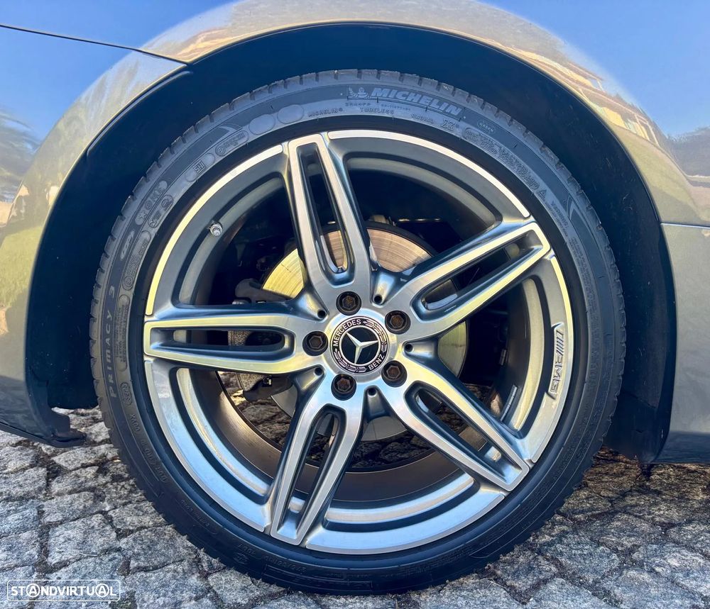 Mercedes-Benz E 220 d AMG Line — fotografia 37
