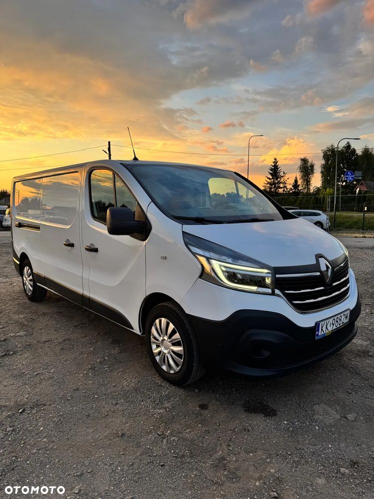 Renault TRAFIC - 2