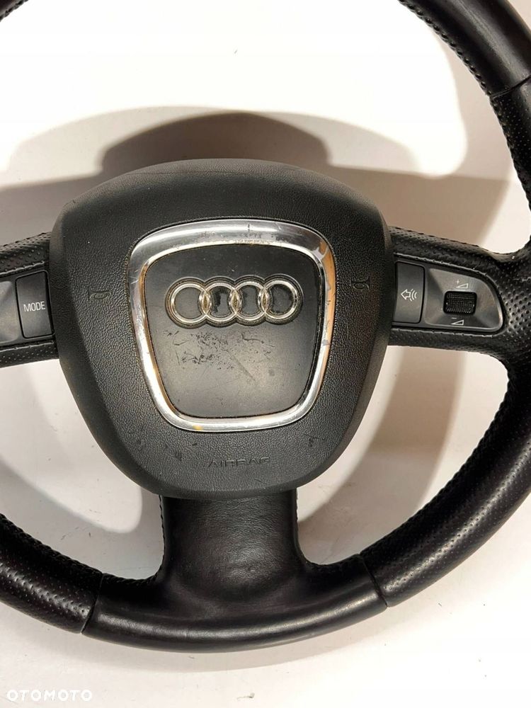 Kierownica Audi A4 S4 B7 8E 8H 2007 - 9