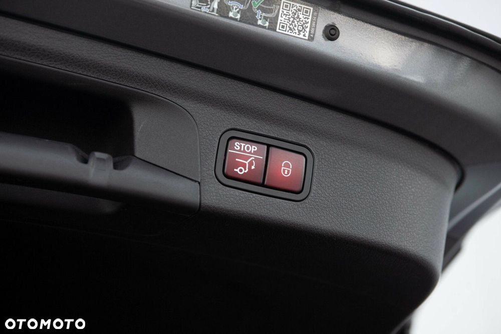 Mercedes-Benz GLE - 33