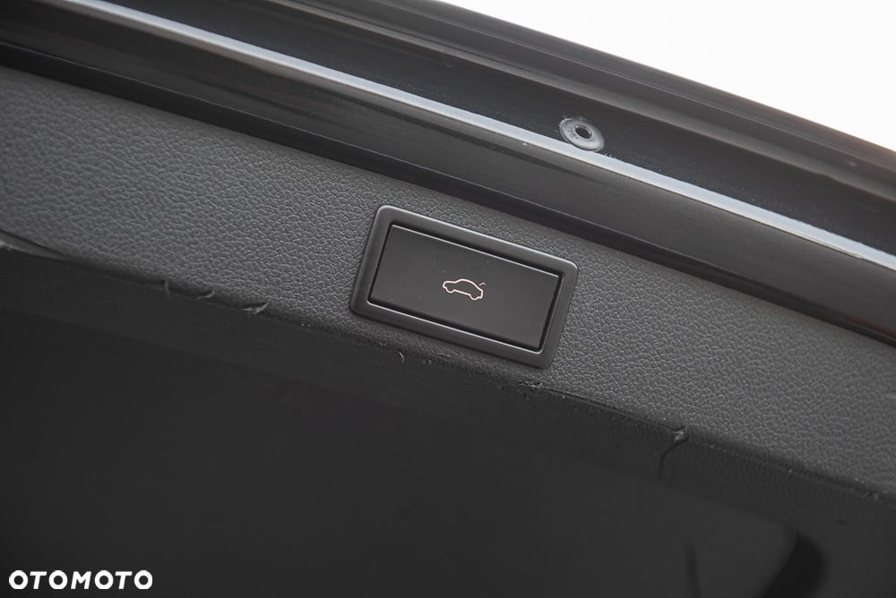 Skoda Octavia Scout 2.0 TDI 4x4 DSG - 32