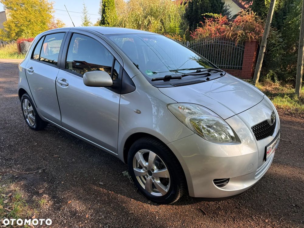 Toyota Yaris 1.0 Sol - 11