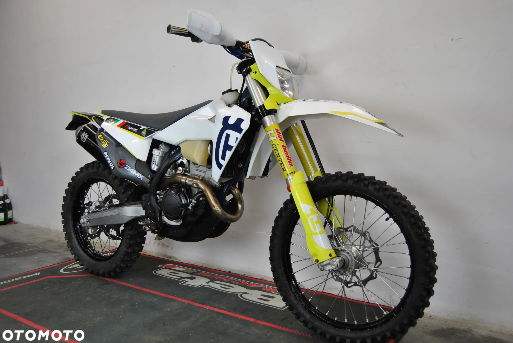 Husqvarna FE - 8