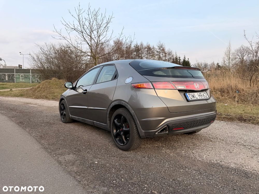 Honda Civic 1.8 Executive - 6