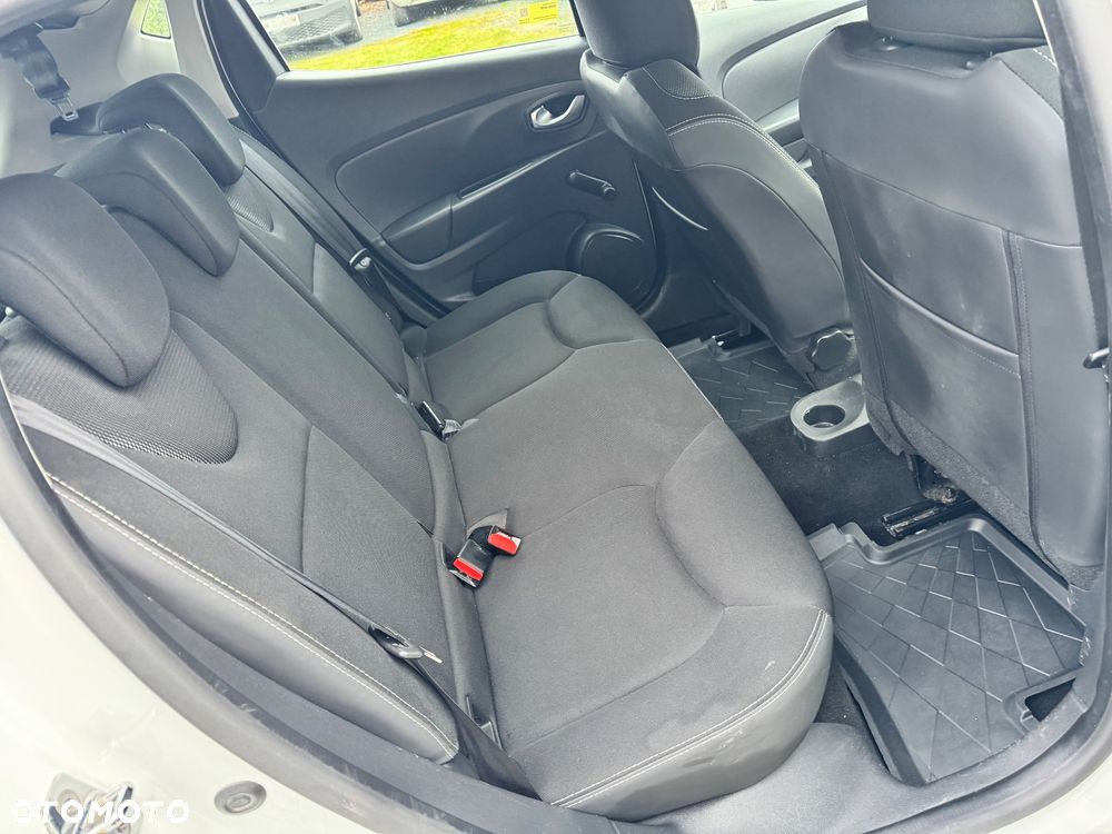 Renault Clio - 14