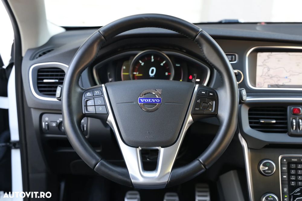 Volvo V40 D2 94g Summum - 25