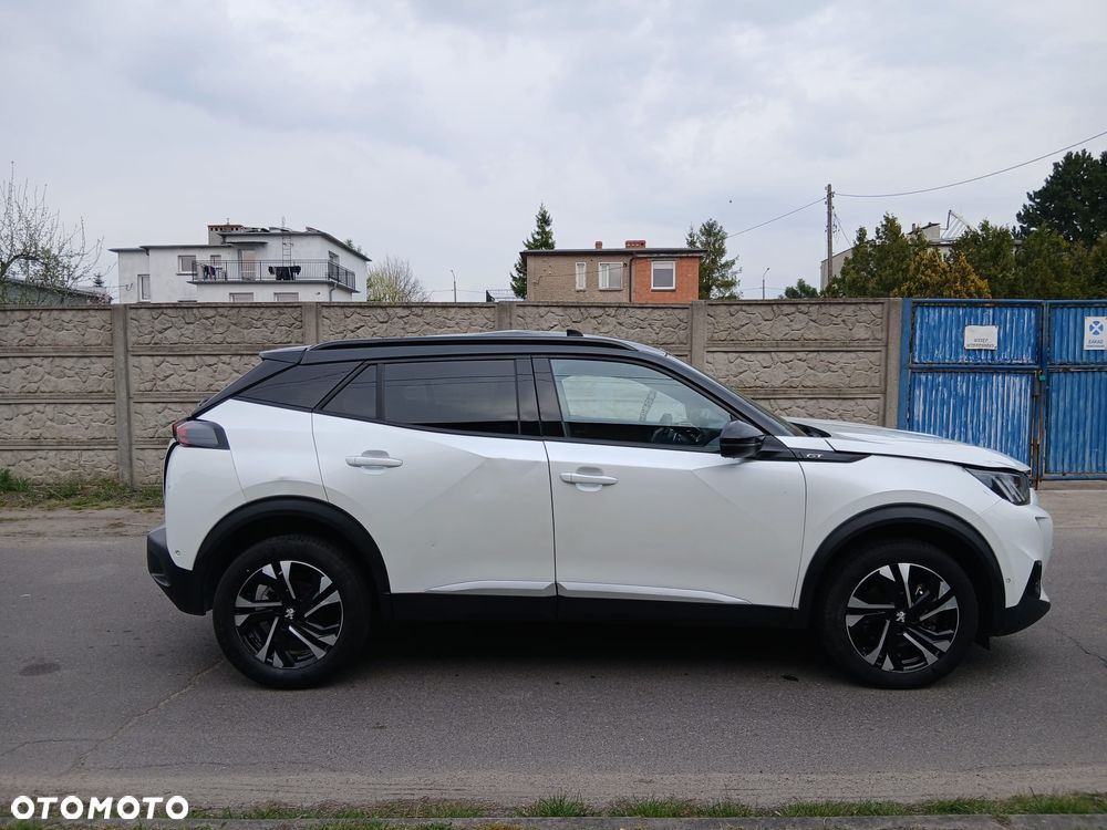 Peugeot 2008 1.2 PureTech GT S&S EAT8 - 3