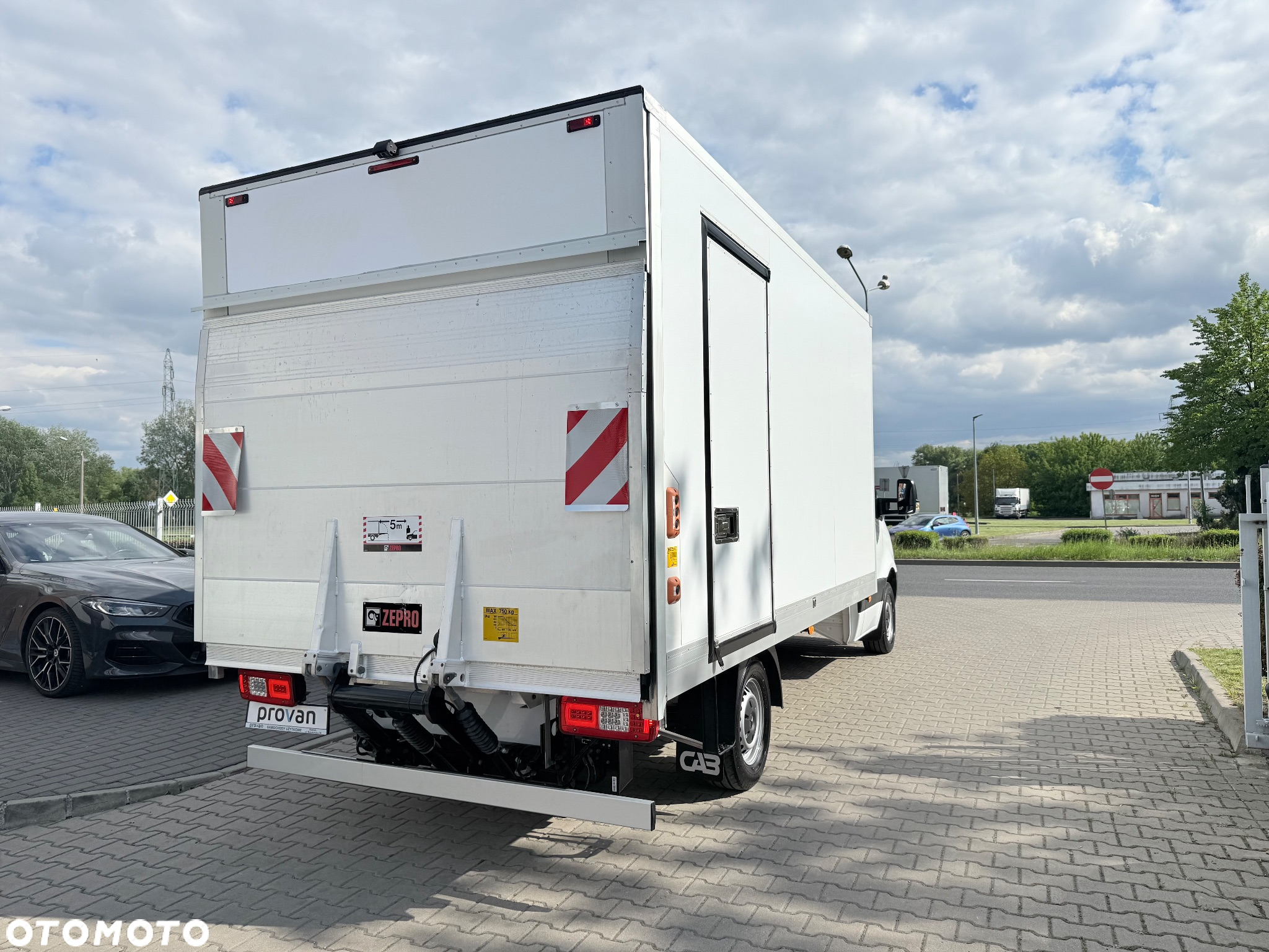 Mercedes-Benz SPRINTER 316 CDI AUTOMAT KONTENER 8ep CHŁODNIA / MROŹNIA WINDA - 19