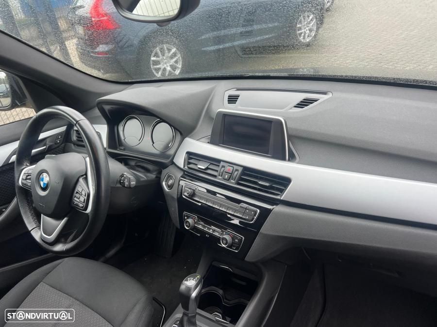 BMW X1 25 e xDrive - 8