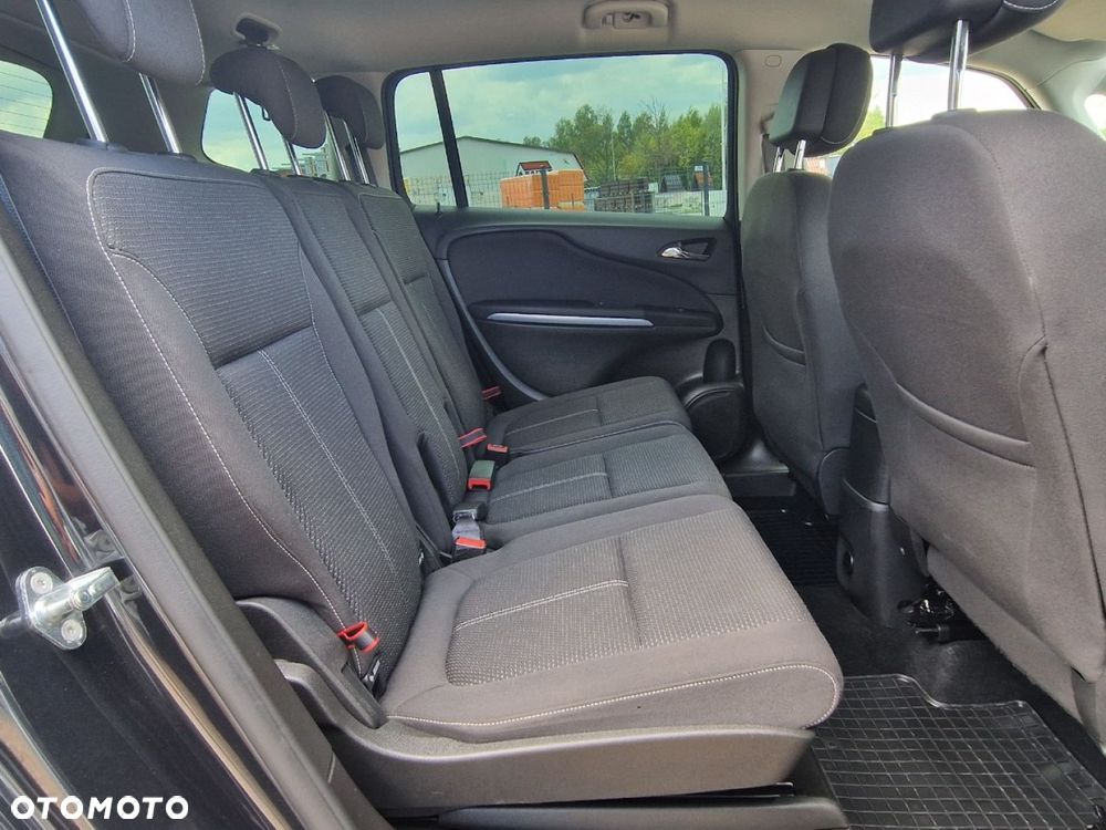 Opel Zafira - 16