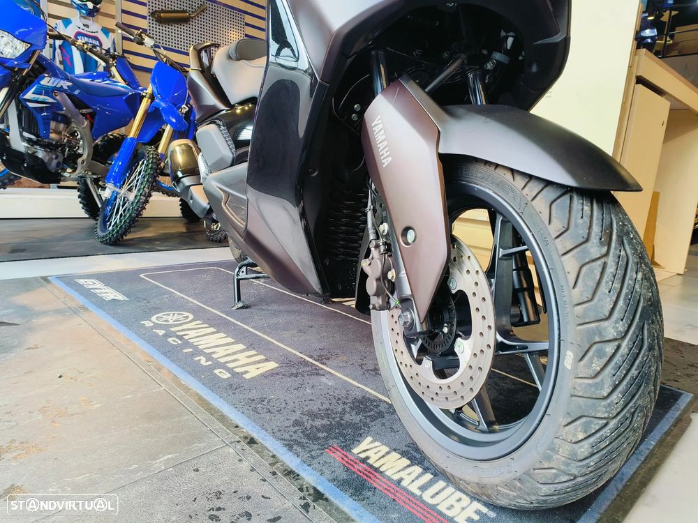 Yamaha X-Max TechMax+ - 3