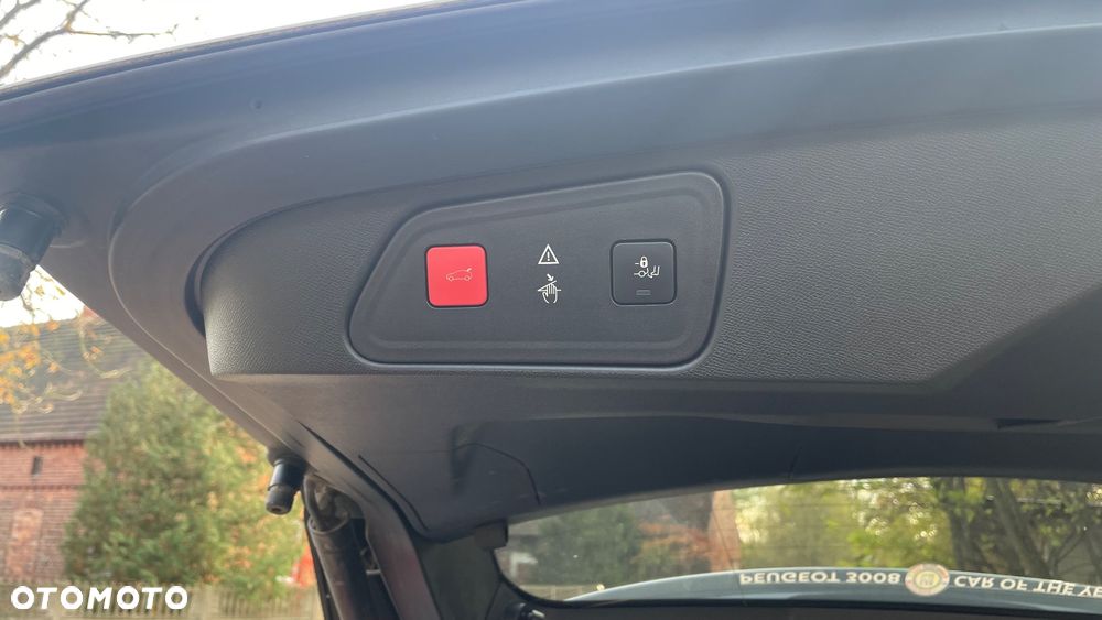 Peugeot 3008 1.2 PureTech Allure S&S - 18