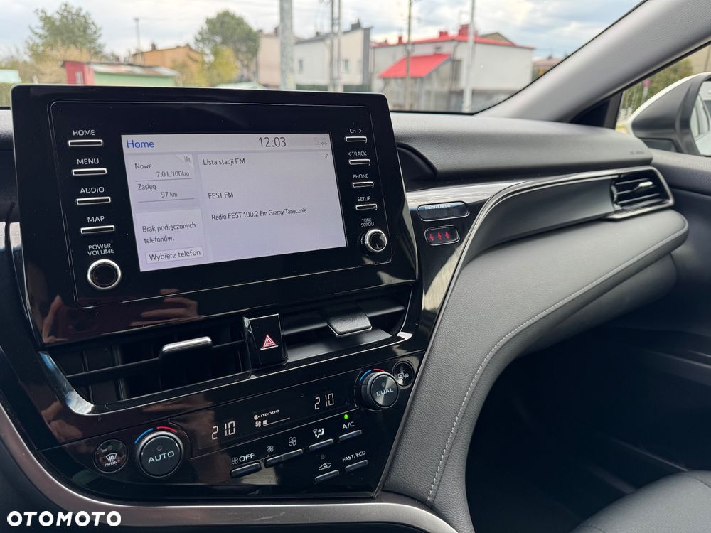 Toyota Camry 2.5 Hybrid Comfort CVT - 19