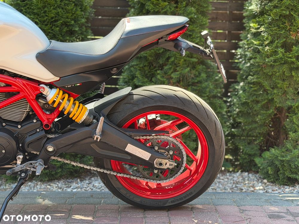 Ducati Monster - 20
