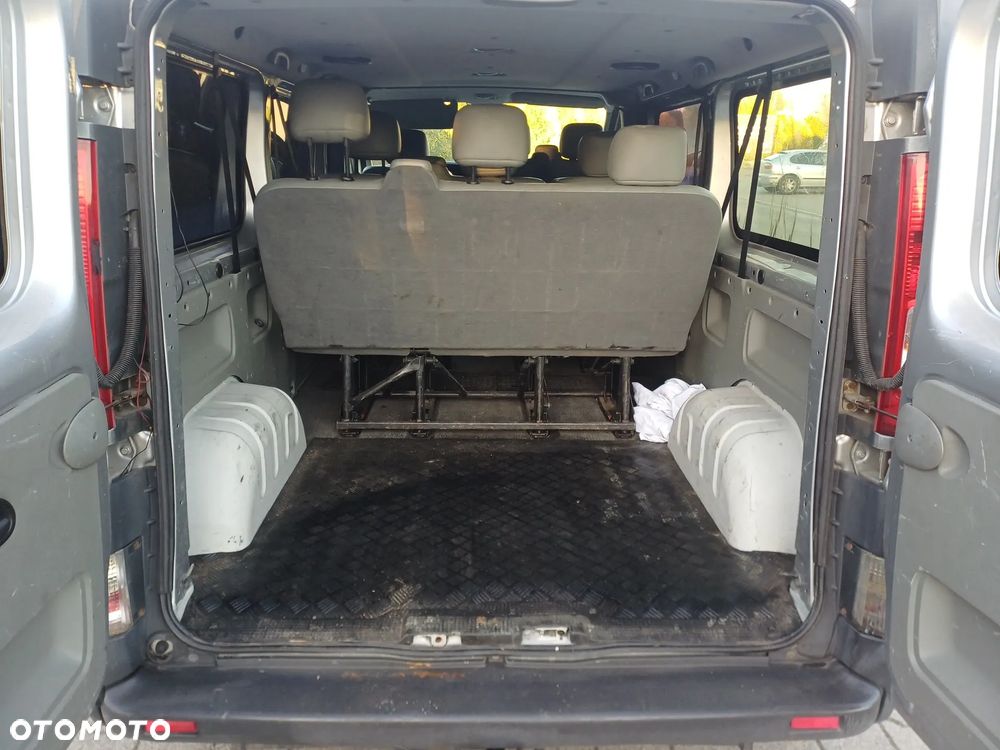 Renault Trafic - 19