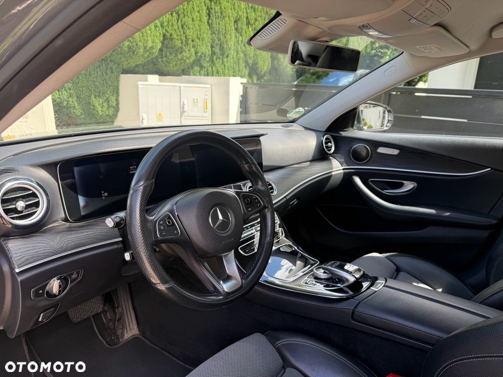 Mercedes-Benz Klasa E 220 d 9G-TRONIC - 7