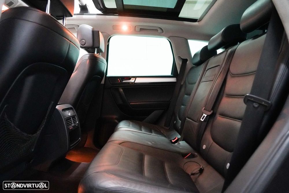 VW Touareg 3.0 TDI V6 Tiptronic - 8