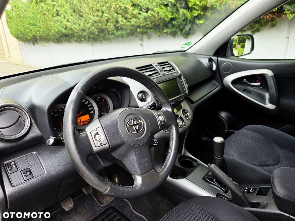 Toyota RAV4 2.0 4x4 Executive - 12