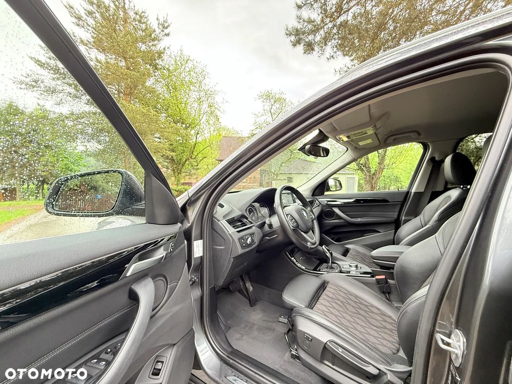BMW X1 xDrive18d xLine - 14