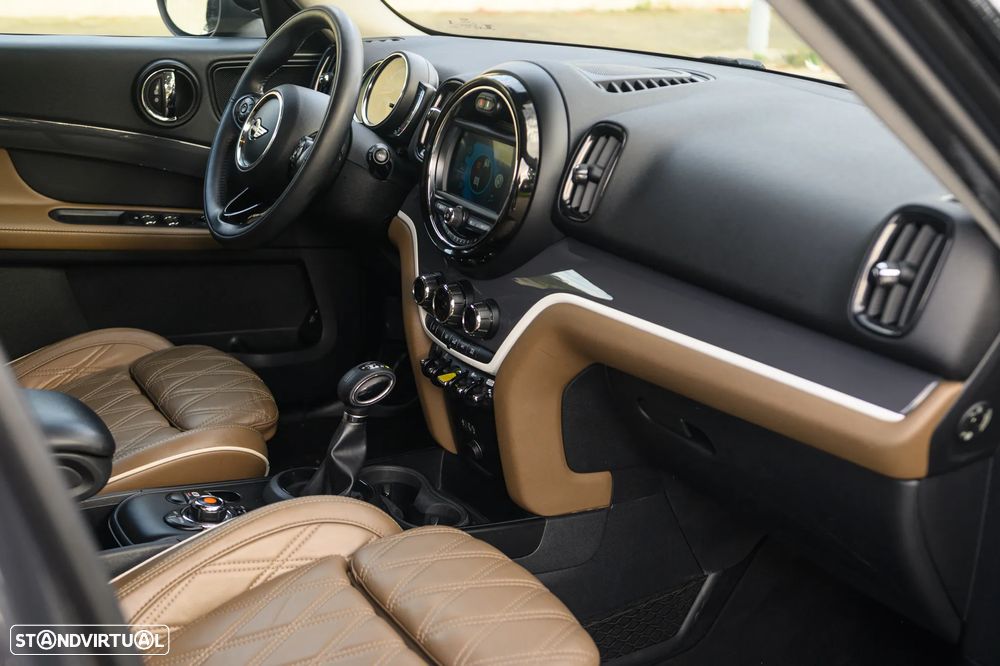 MINI Countryman Cooper SE ALL4 Auto - 42