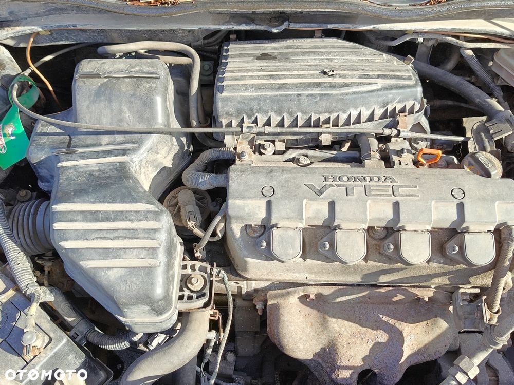 Honda Civic 1.6i LS - 19