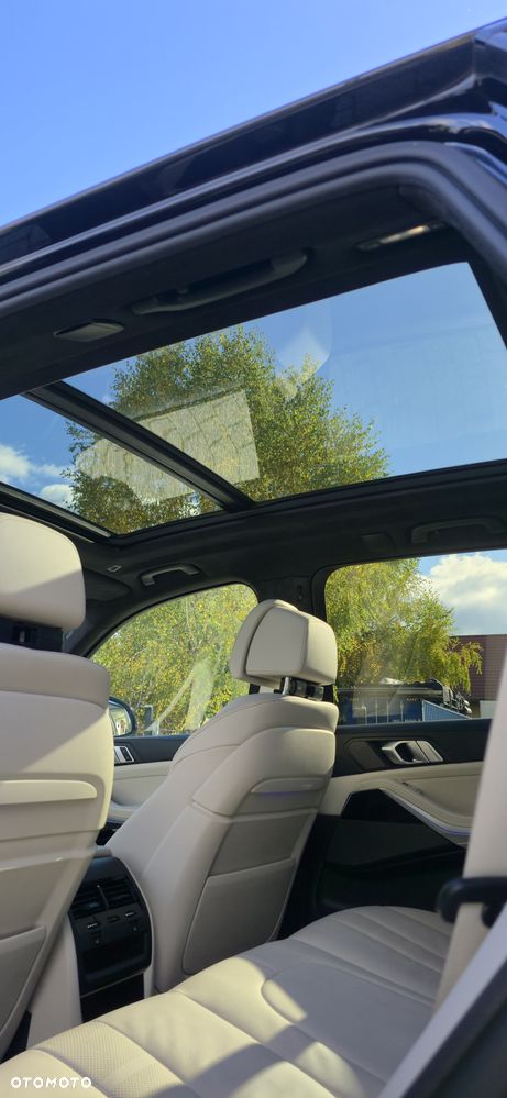 BMW X5 M M50d - 29