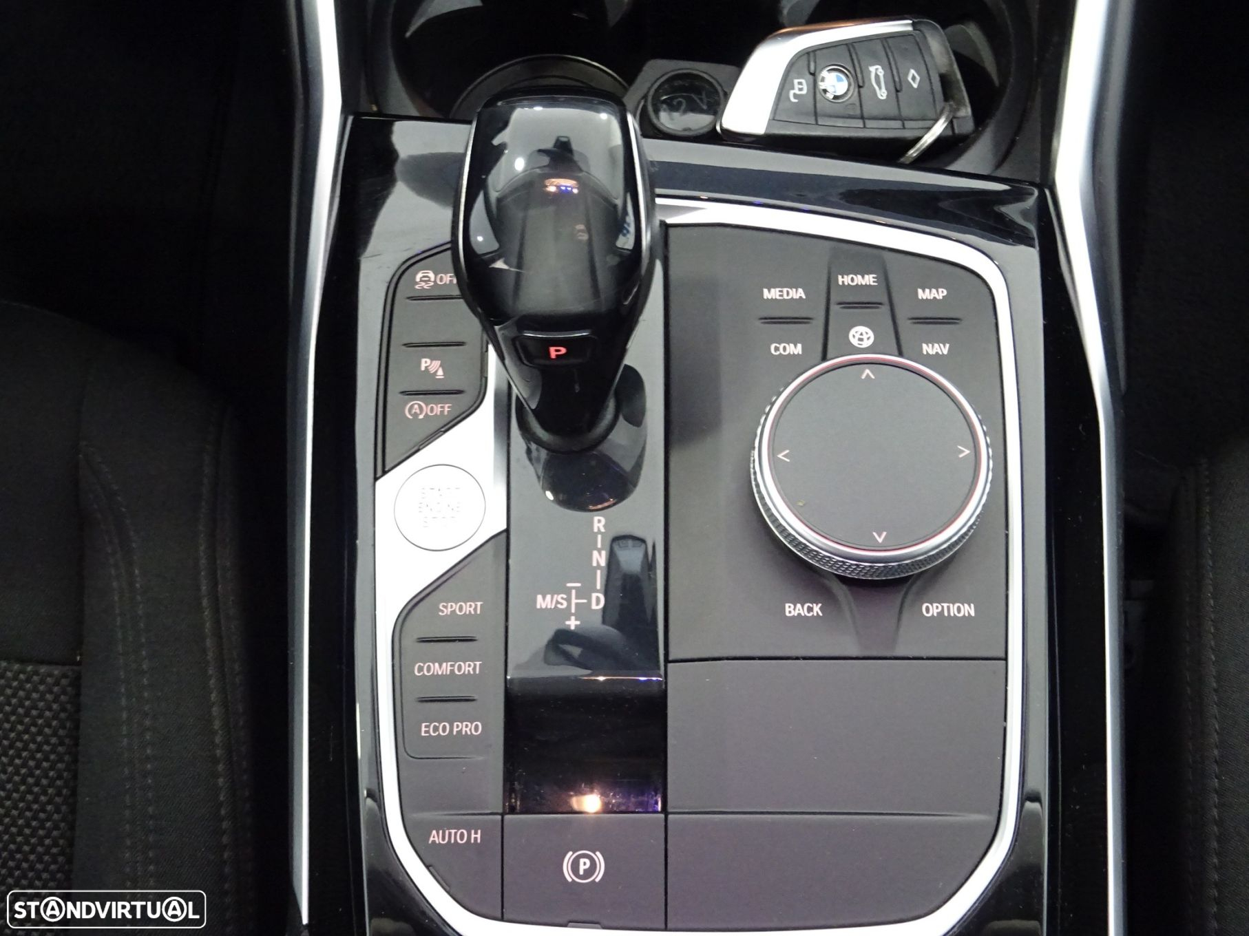 BMW 320 d Touring Advantage Auto - 11