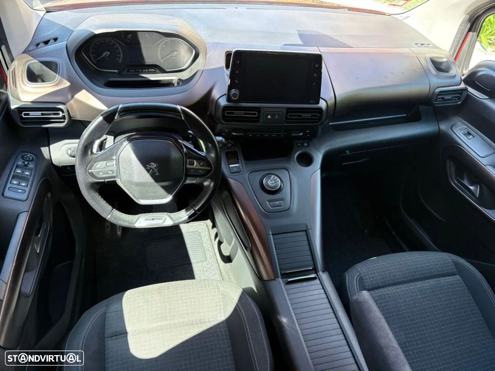Peugeot Rifter 1.5 BlueHDi Long GT Line EAT8 - 31
