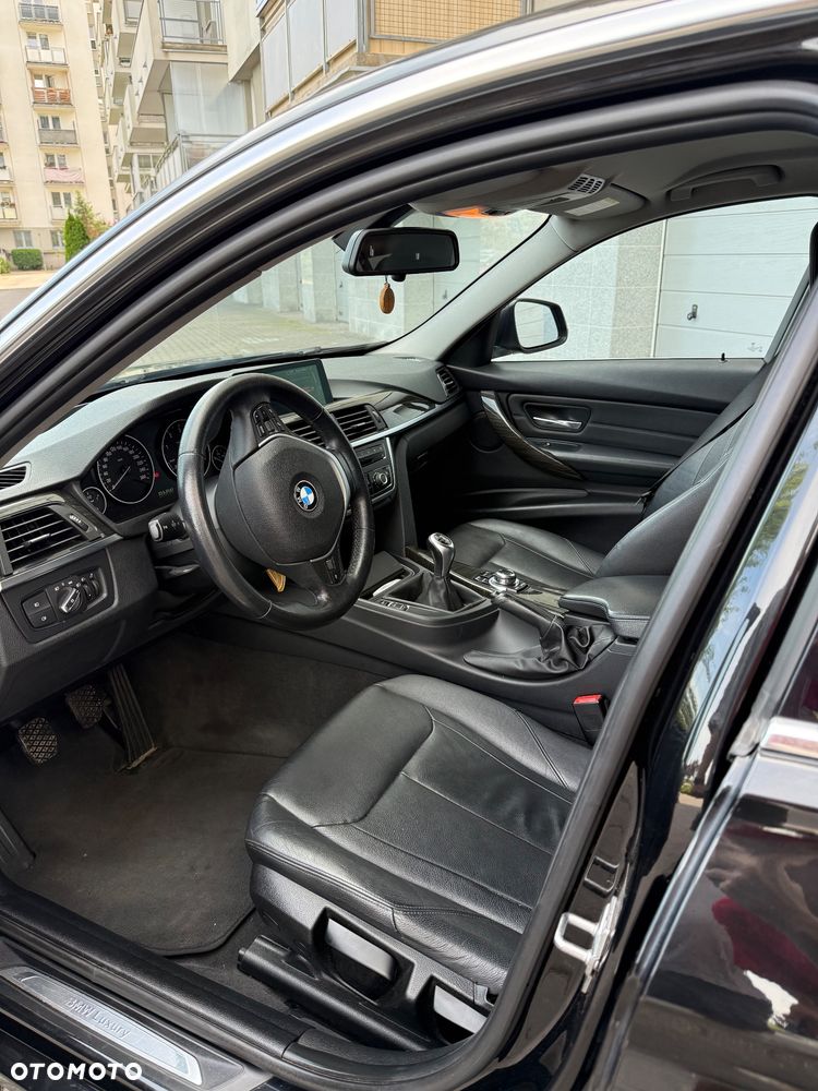 BMW Seria 3 318d - 6