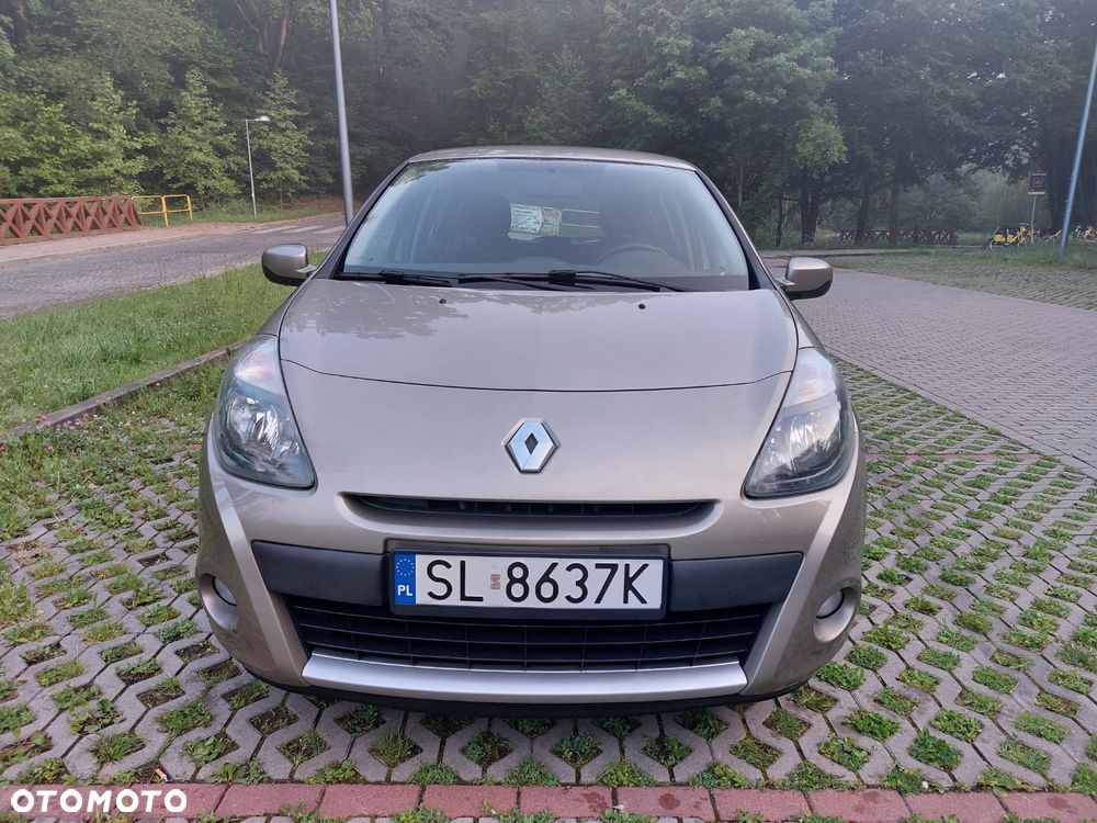 Renault Clio 1.2 16V Alize - 2