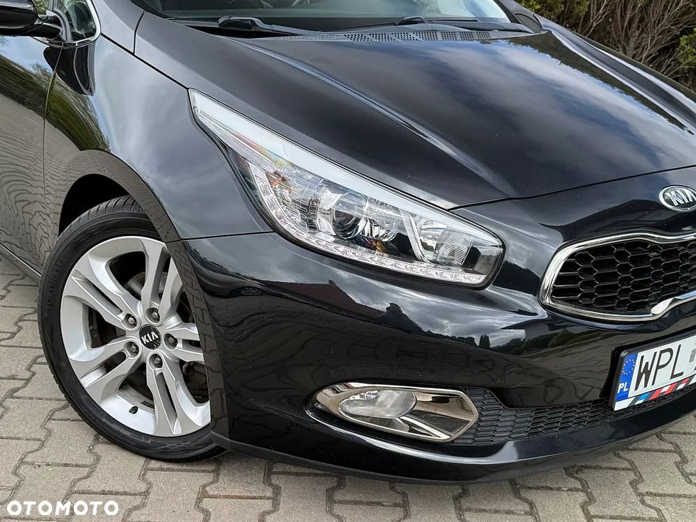 Kia Ceed 1.6 GDI Platinum Edition - 28