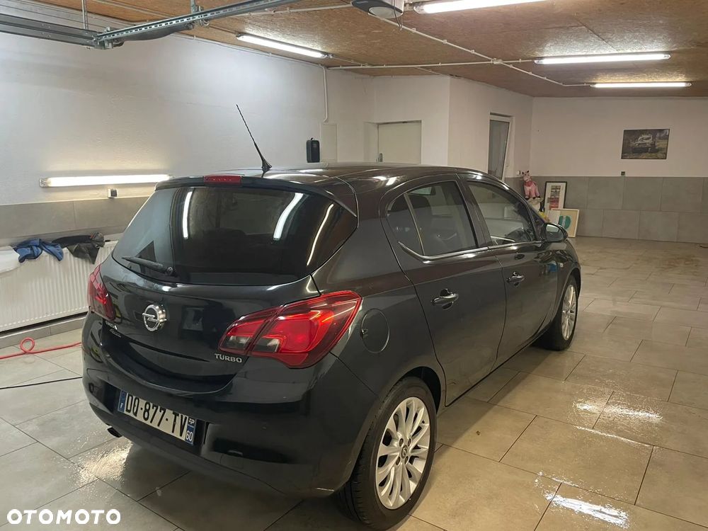 Opel Corsa 1.4 16V Cosmo - 2