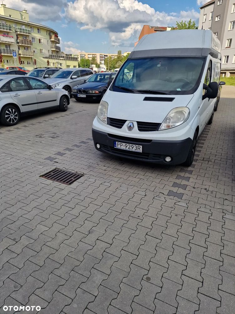 Renault TRAFIC - 1