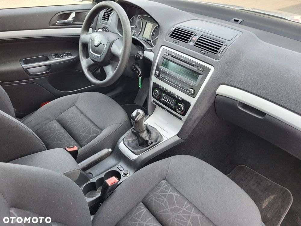 Skoda Octavia - 21