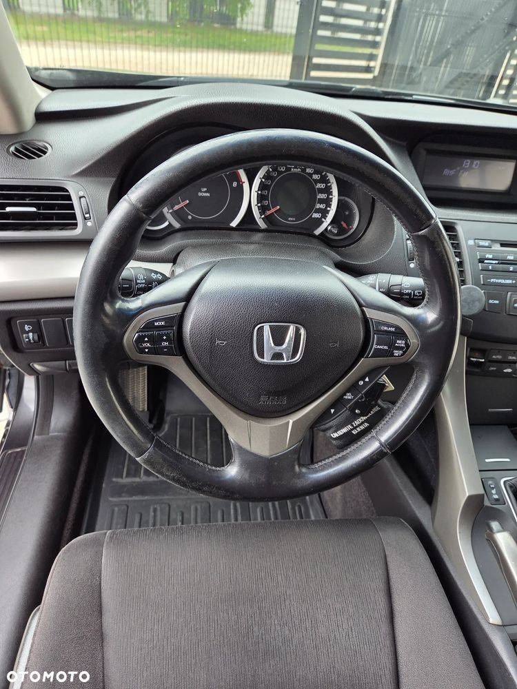 Honda Accord 2.0 Elegance - 31