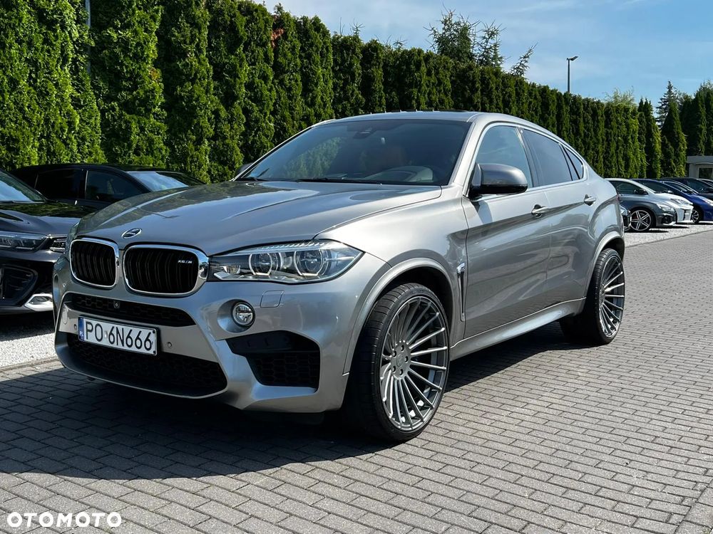 BMW X6M - 1
