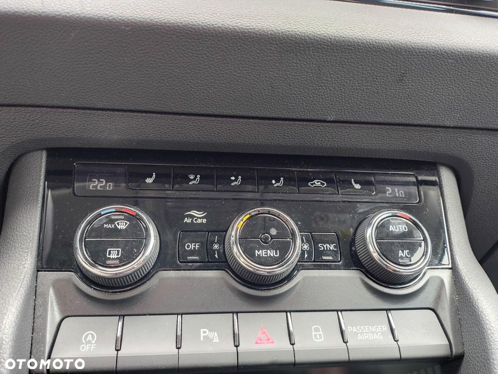 Skoda Karoq 1.5 TSI ACT Selection DSG - 23