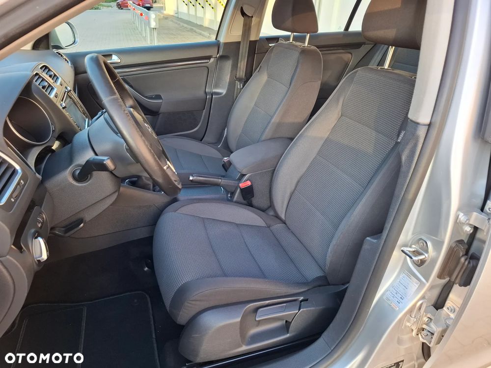 Volkswagen Golf - 19