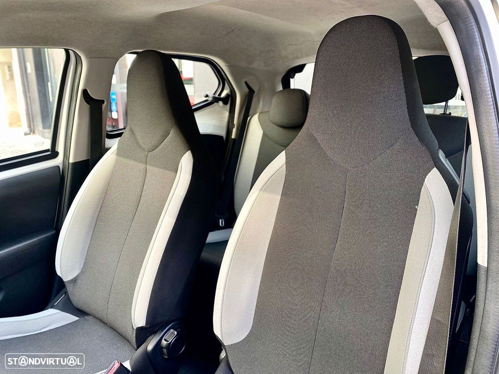 Toyota Aygo 1.0 X-Cite - 15