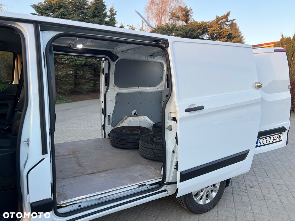 Ford Transit Custom - 12